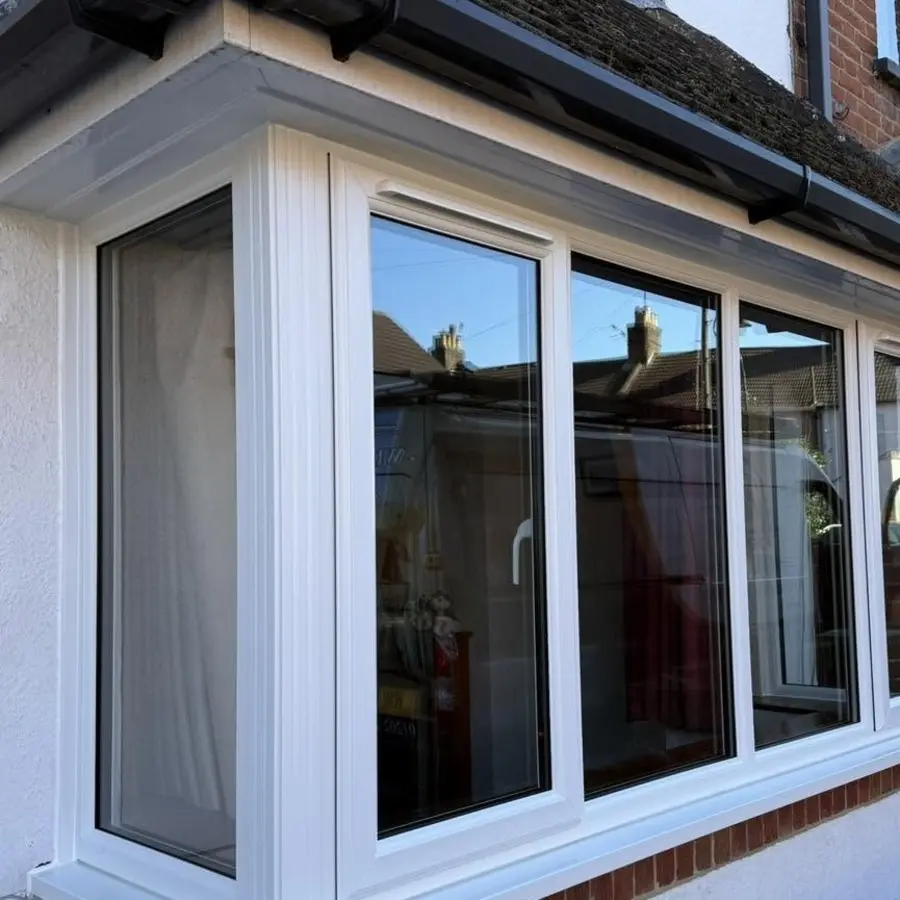 Bay window 